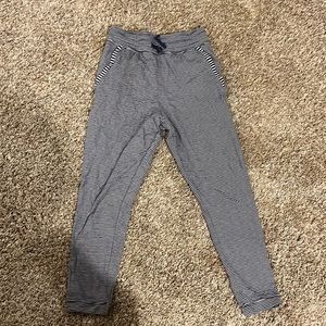 Vineyard Vines - Girls Medium Navy and White Striped Joggers